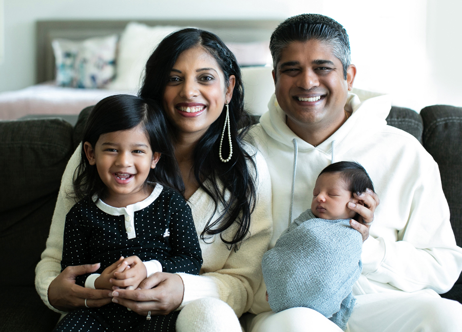 In home newborn session in Northern Virginia with a family of four. 