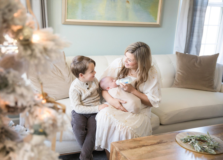 cozy D.C. Christmas newborn session at home with son, baby, and mom
