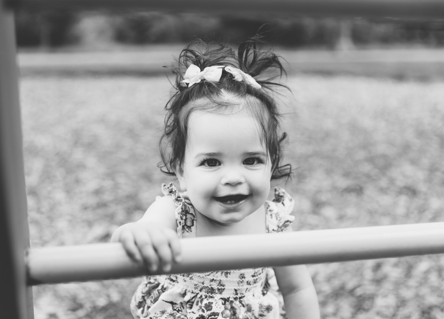 northern virginia photographer features a baby girl smiling