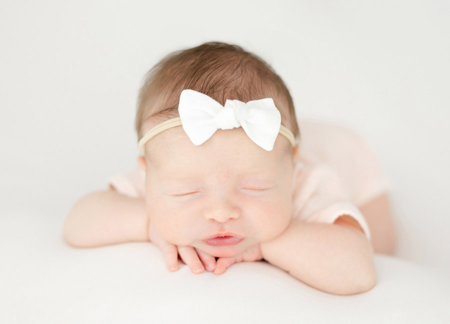 full-service DMV newborn photographer